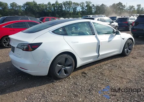 2020 Tesla Model 3 Long Range Dual Motor All-Wheel Drive z USA, uszkodzony, nr VIN 5YJ3E1EB6LF622297